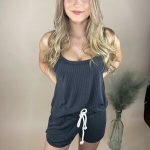 Saltwater LUXE Charcoal Ribbed Lounge Set